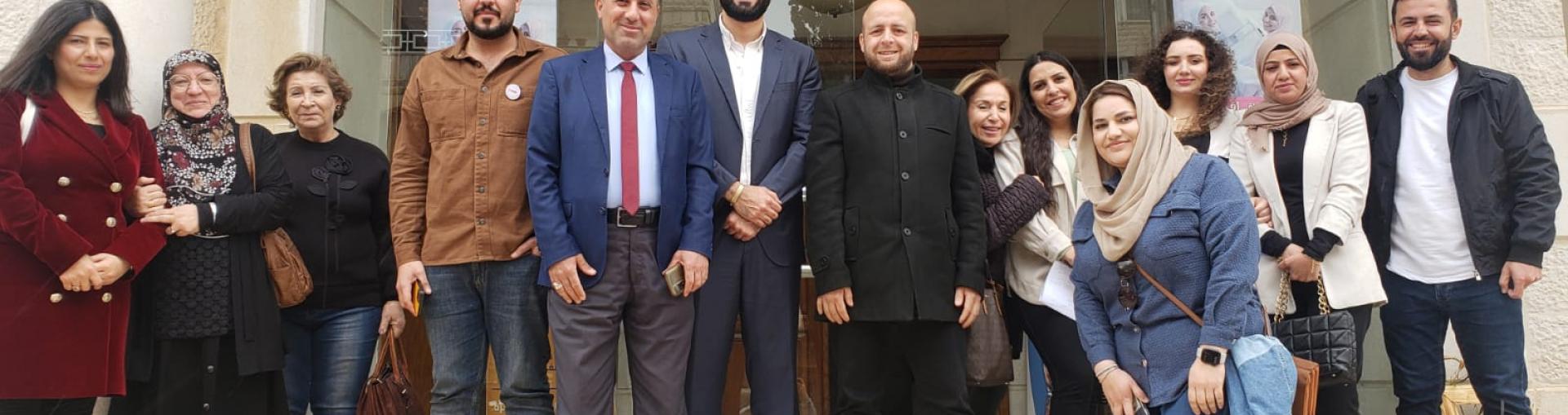 أصوات النساء أولا - العراق